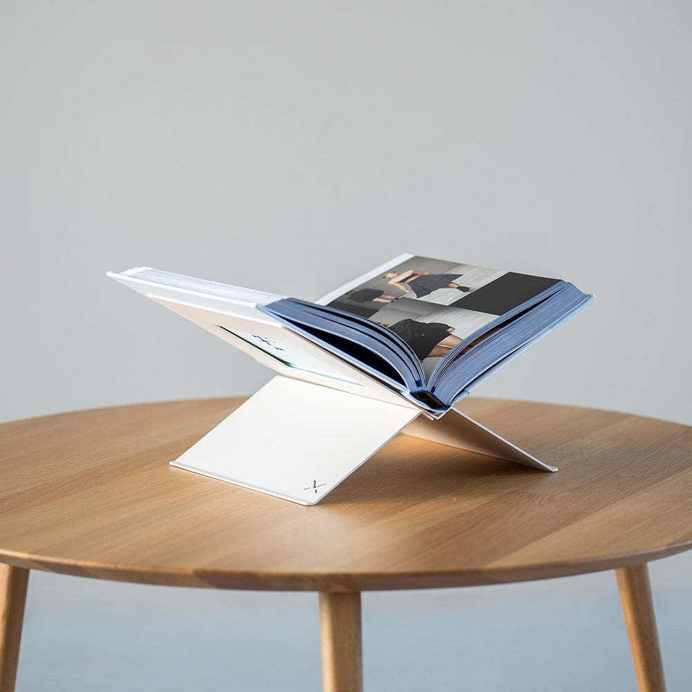 Bookstand I COOKIES & CREAM