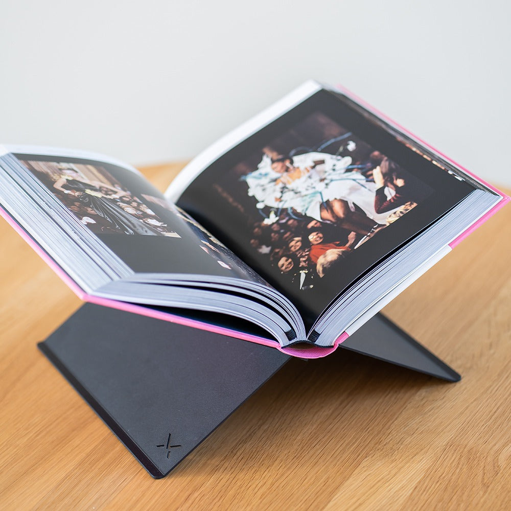 Bookstand I SLEEP WITH THE GUN