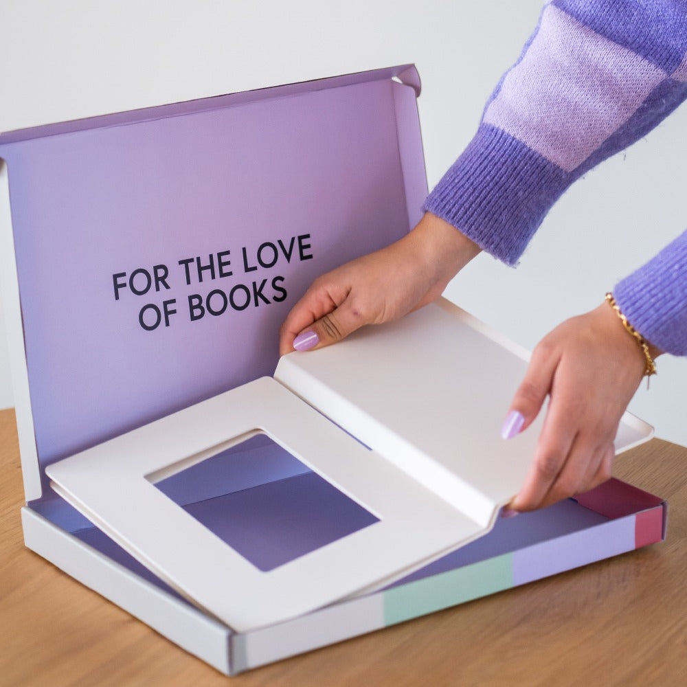Bookstand I SLEEP WITH THE GUN