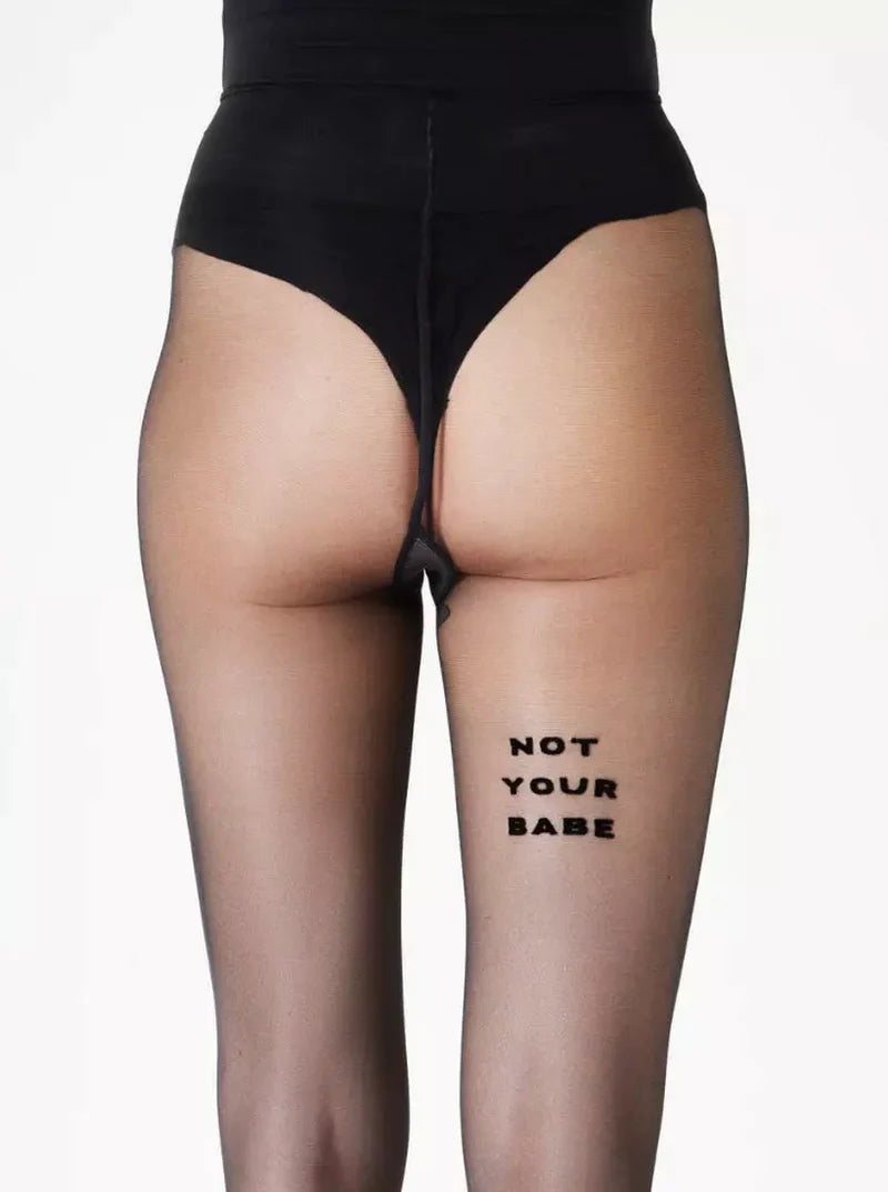 Statement Strumpfhose "Not Your Babe"